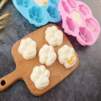 Nuzzl Frozen Treat Mold (Paw & Bone)